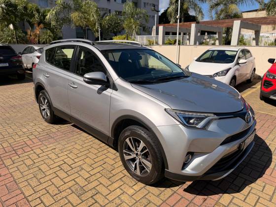 TOYOTA RAV4 2.0 TOP 4X2 16V GASOLINA 4P AUTOMÁTICO